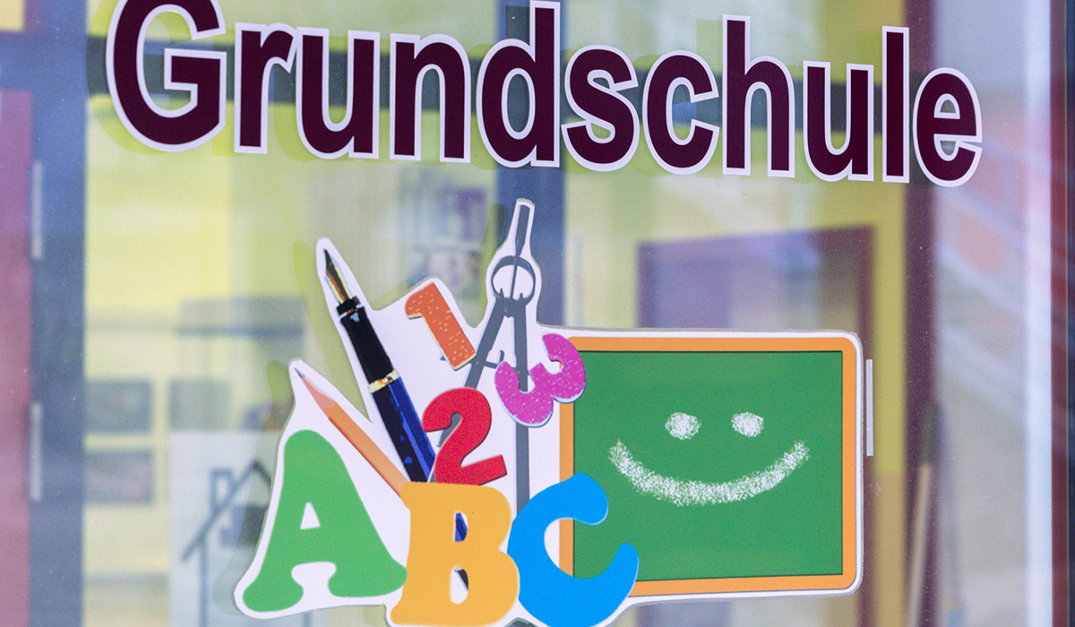 DigitaleTafel-Grundschule-Schoeneck.jpg